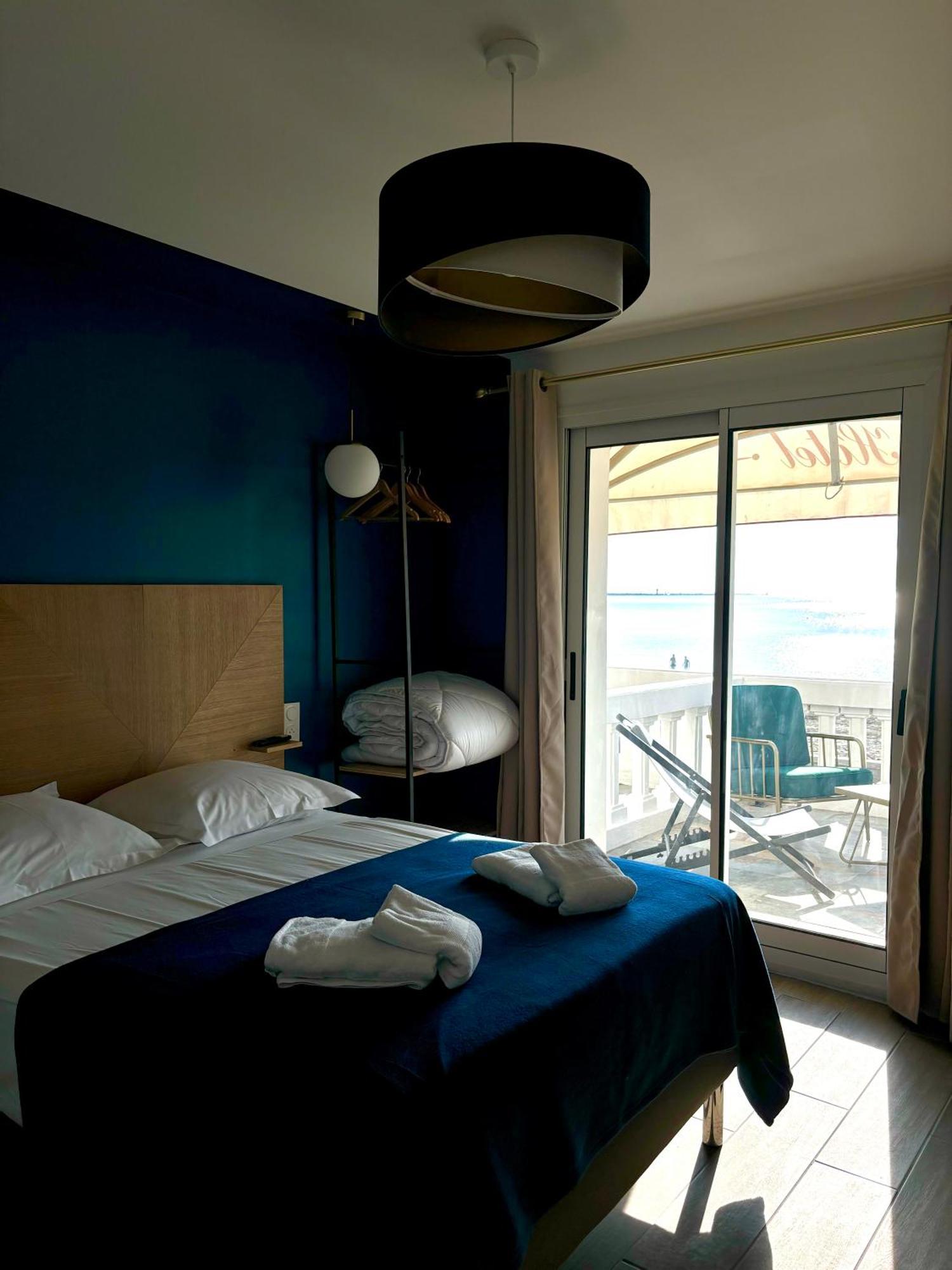 L'Hotel De La Plage Le Grau-du-Roi Buitenkant foto